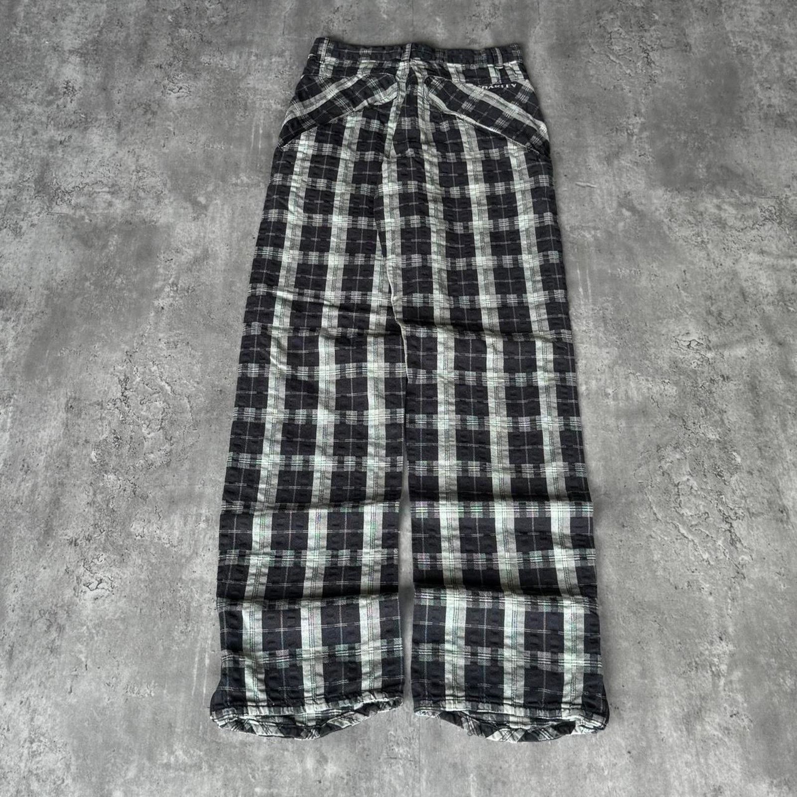 Japanese Brand × Oakley × Vintage Vintage Y2K Oakley Baggy Casual Flared Sport Tech Golf Pants Size US 28 / EU 44 - 2 Thumbnail