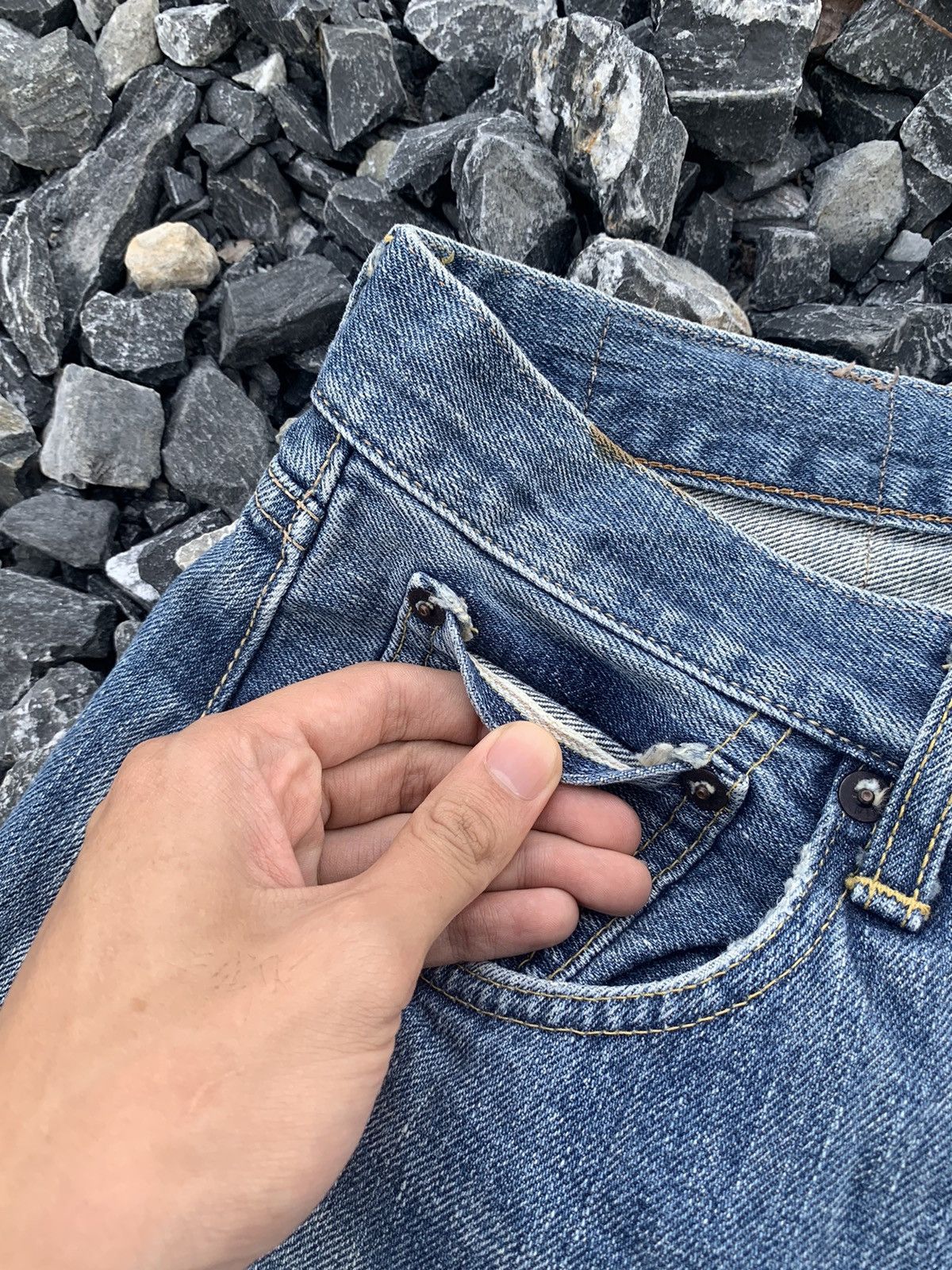 Japanese Brand VINTAGE EDWIN SELVEDGE 505 SELVEDGE DISTRESSED DENIM Size US 33 - 13 Thumbnail