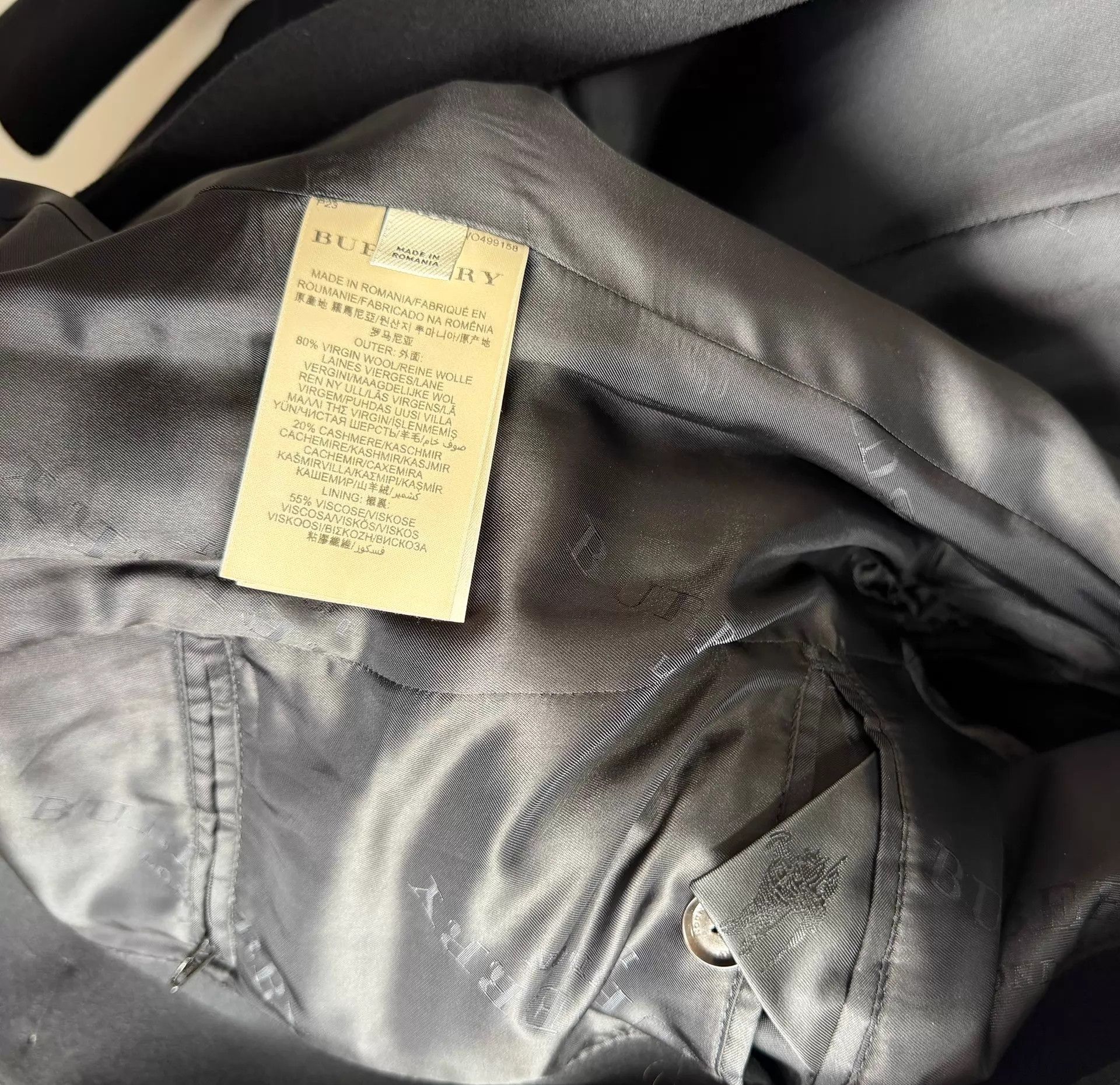 Burberry Burberry Double-Breasted Black Overcoat 48 (98 New) Size US M / EU 48-50 / 2 - 8 Thumbnail