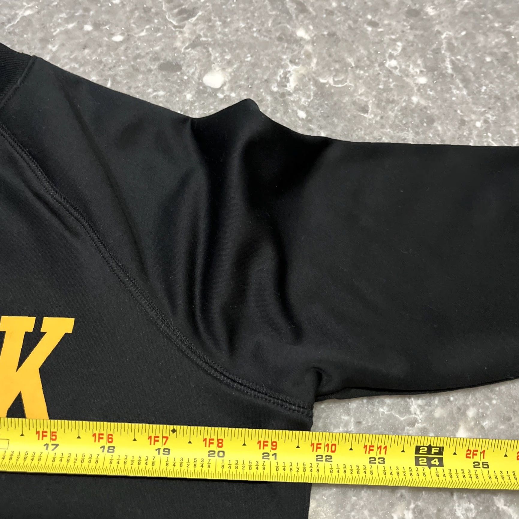 Victoria's Secret Victoria's Secret PINK University of Iowa Hawkeyes Jacket Black Gold Athletics L Women Track Fitness Jacket Regular Full Zip Pockets 5th & Ocean Wool? Size L / US 10 / IT 46 - 4 Thumbnail