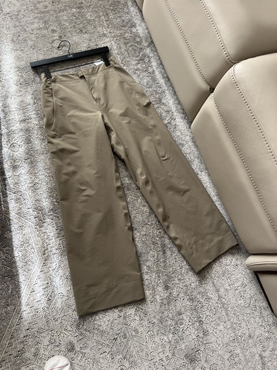 Veilance Khara Pant W Size 26" / US 2 / IT 38 - 3 Thumbnail