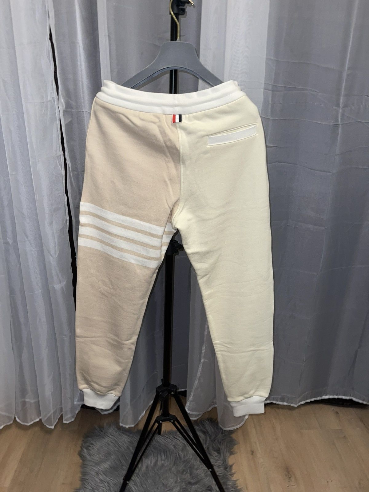 Thom Browne Thom Browne Sweatpants in Classic Loop back with 4bar Size US 29 - 2 Thumbnail