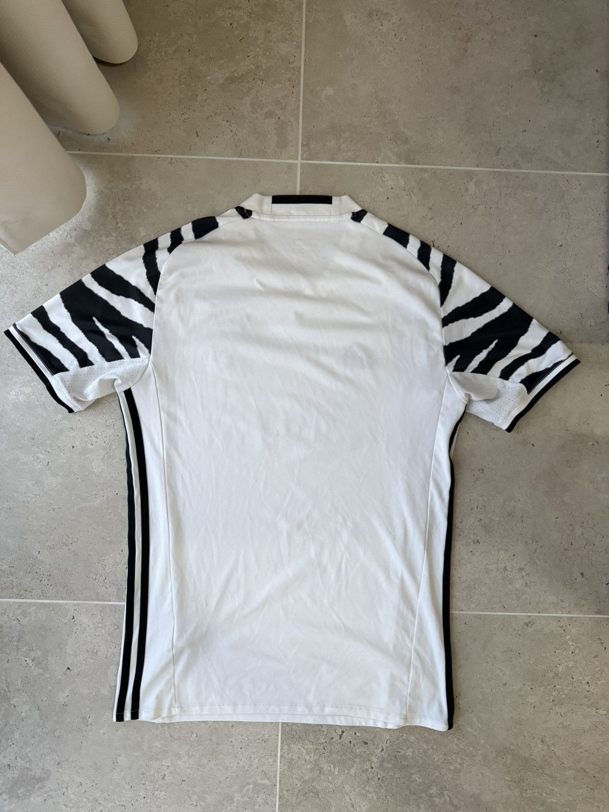Adidas Juventus football 2016 - 2017 Adidas soccer jersey size S Size US XS / EU 42 / 0 - 2 Thumbnail