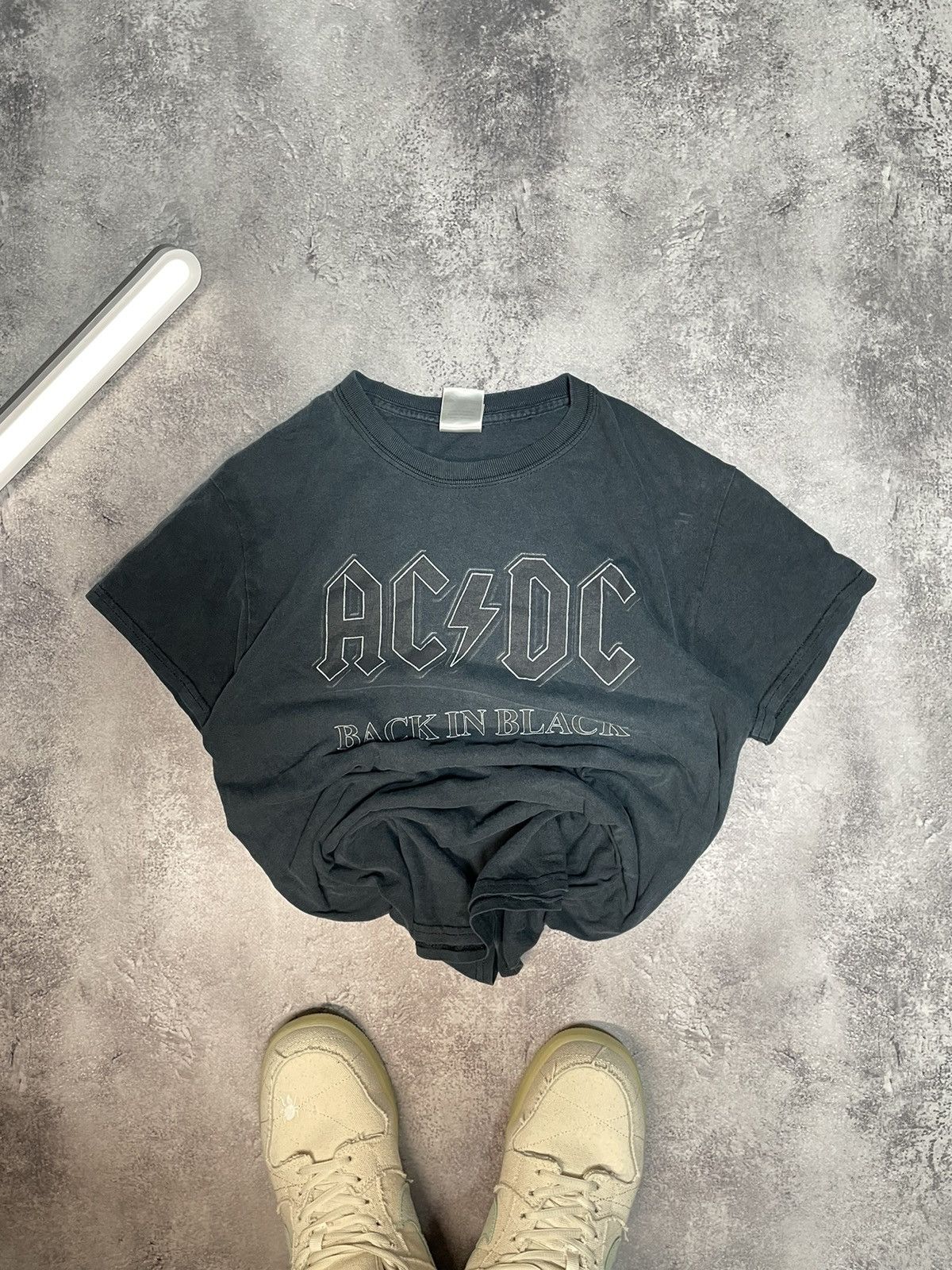 AC/DC × Vintage AC/DC 2004 Alstyle Apparel washed grey t-shirt Size US L / EU 52-54 / 3 - 2 Thumbnail