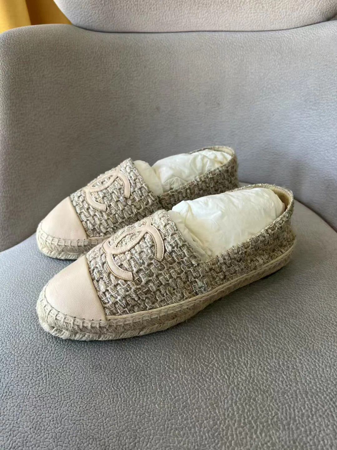 Chanel Chanel 2021ss milk tea boat shoes 38 99new w/ box & accs Size US 7 / IT 37 - 1 Thumbnail