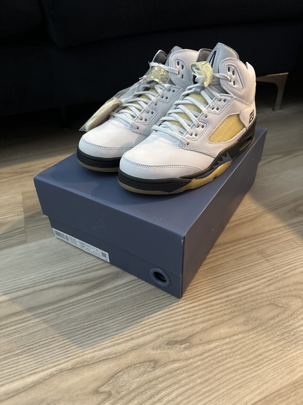 image of Jordan 5 Retro A Ma Maniére Dawn Shoes in Grey, Men's (Size 9)