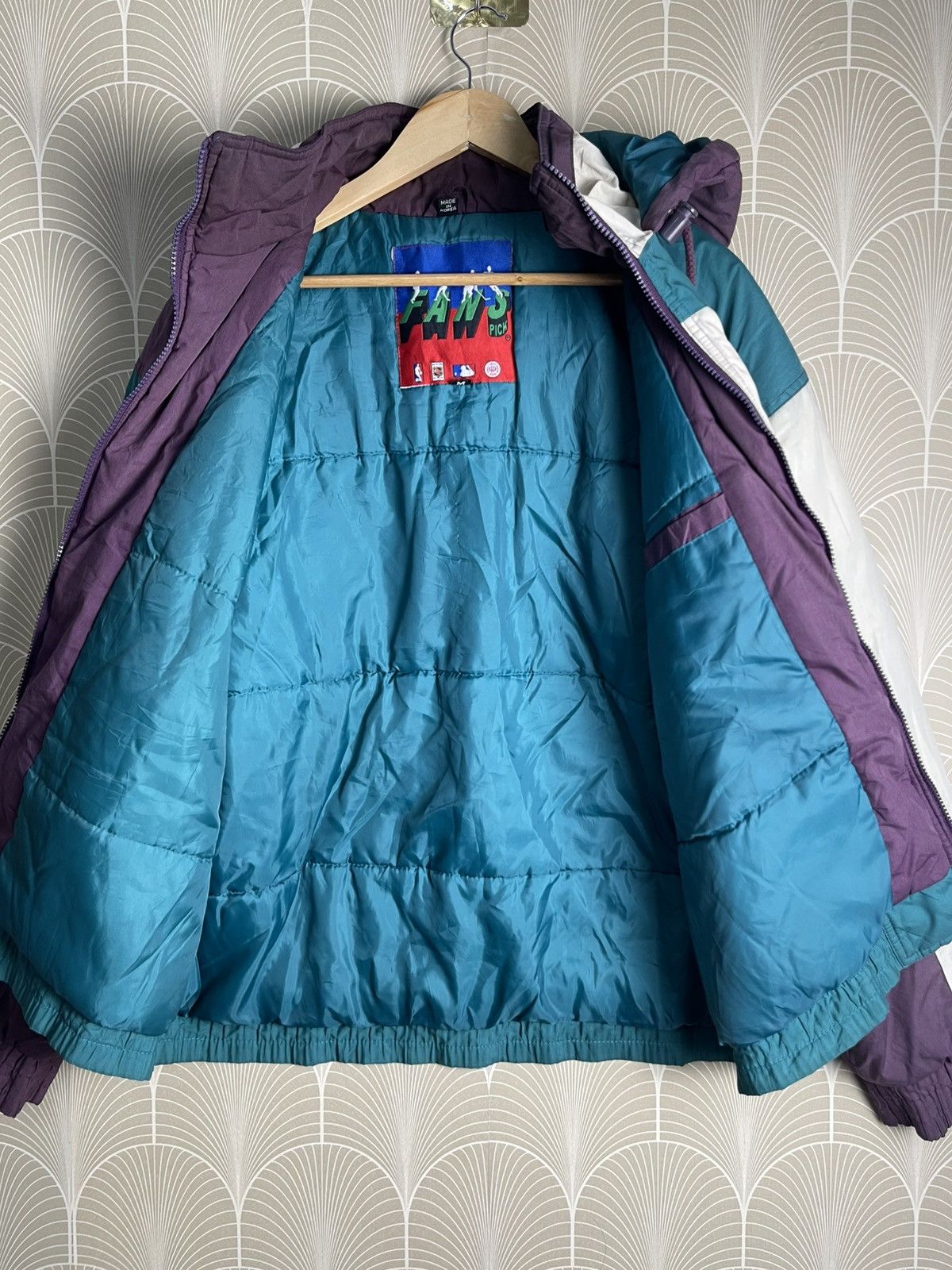 NHL 90s THE MIGHTY DUCKS HOODIE ZIPPER JACKET RARE Size US M / EU 48-50 / 2 - 20 Thumbnail