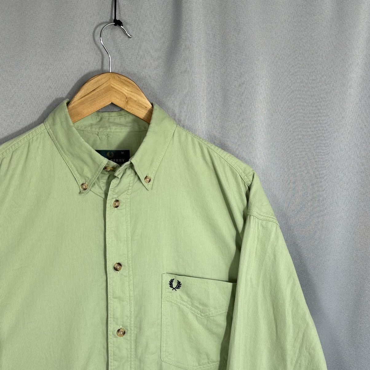 Fred Perry Fred Perry shirt button up medium green Portugal classic Size US M / EU 48-50 / 2 - 4 Thumbnail