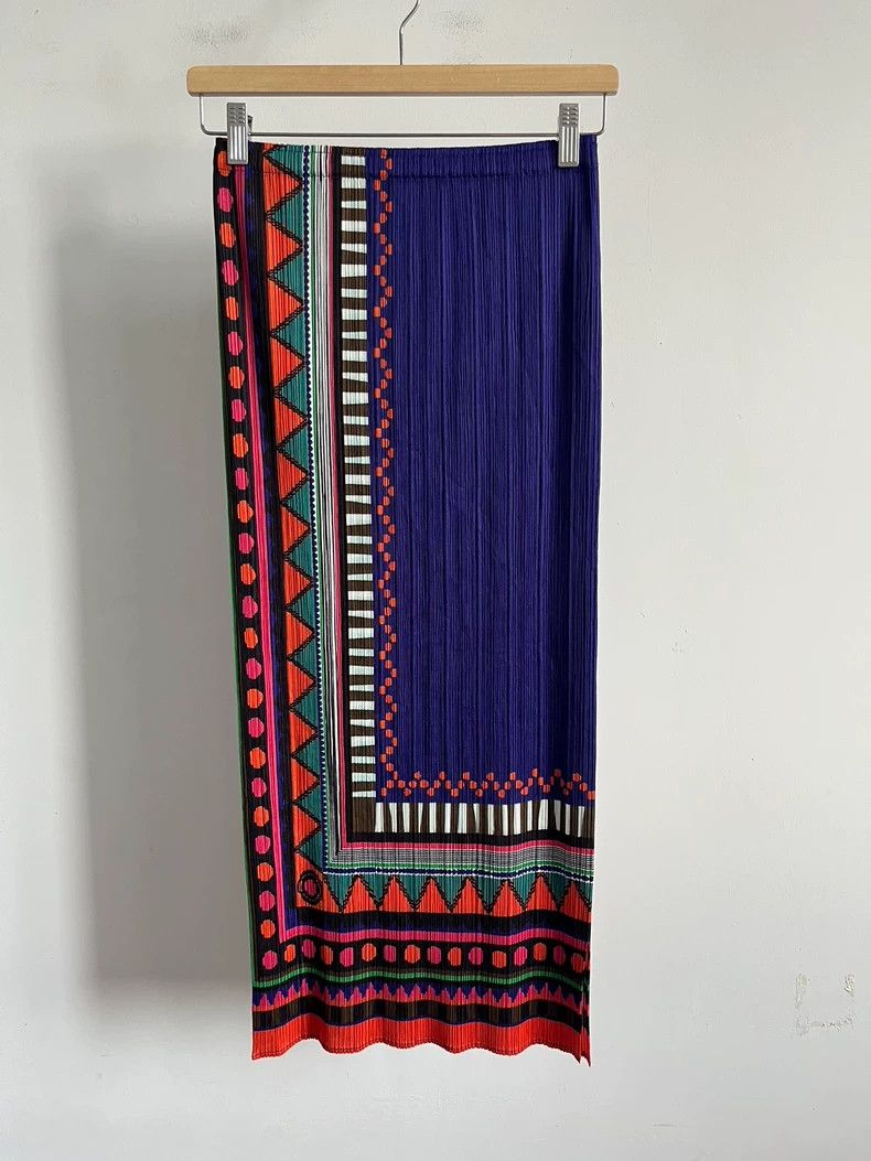 Issey Miyake Issey Miyake size:3 Red and blue piano key half skirt Size 22" - 1 Thumbnail