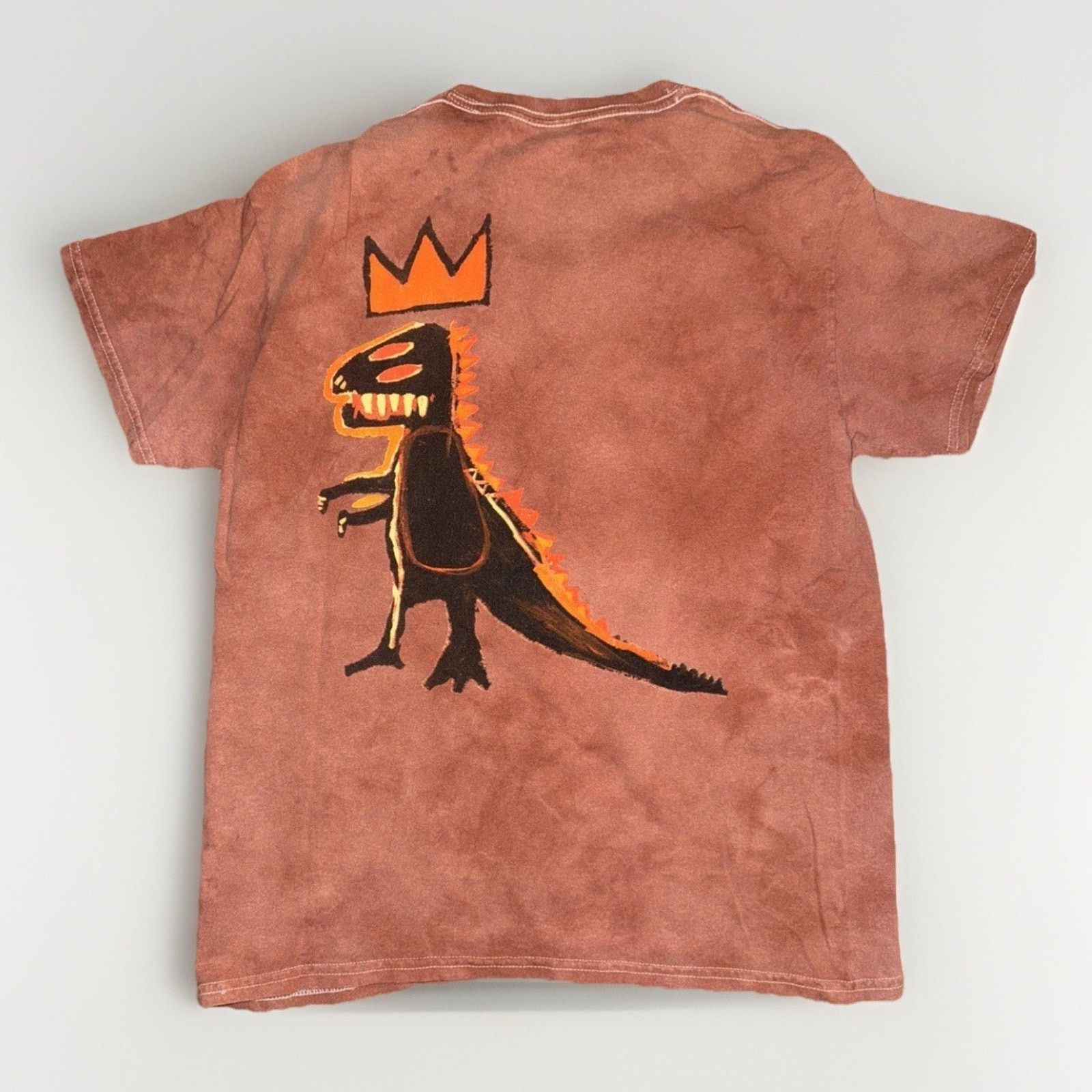 Jean-Michel Basquiat Jean-Michel Basquiat Crown Dinosaur T-Shirt Red M 18x25 Size US M / EU 48-50 / 2 - 4 Thumbnail