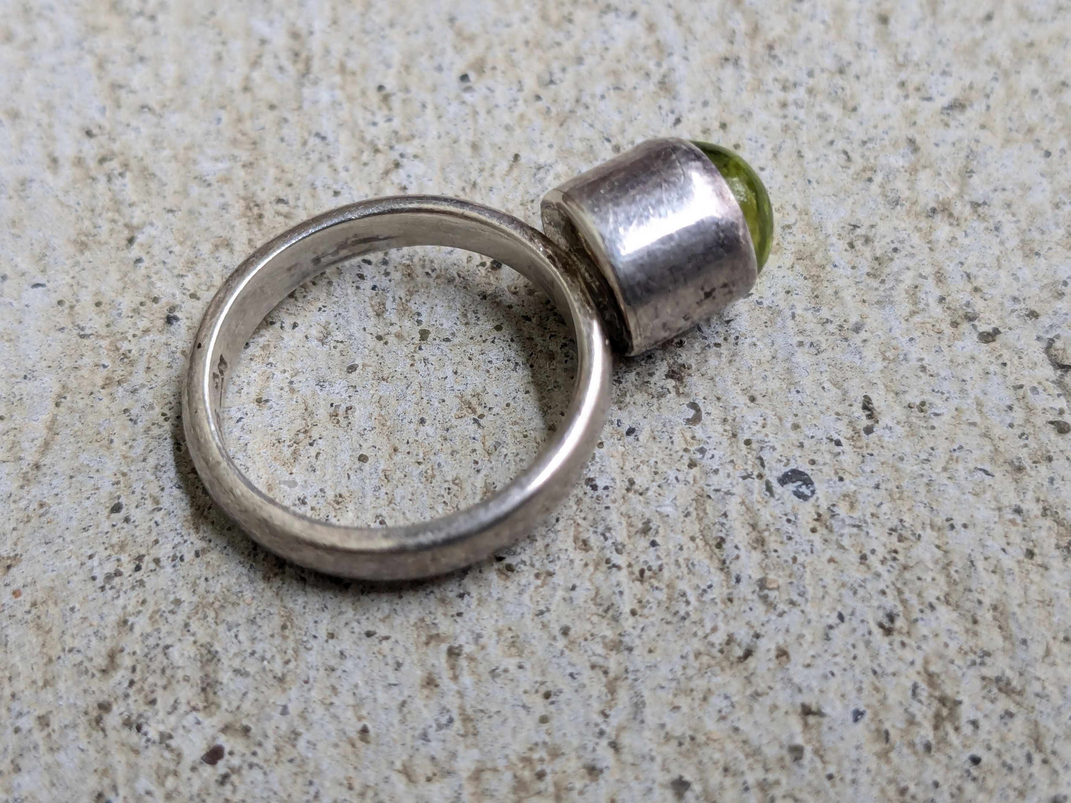 Other Vintage Sterling Silver Ring Green Peridot 6 Modern Abstract Size ONE SIZE - 7 Thumbnail