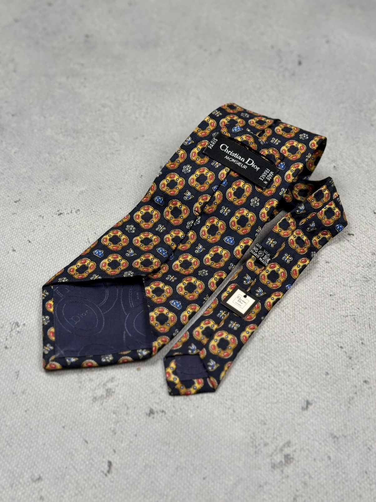 Christian Dior Monsieur Christian Dior Monsieur Vintage Silk Tie Baroque Medallion Size ONE SIZE - 2 Thumbnail