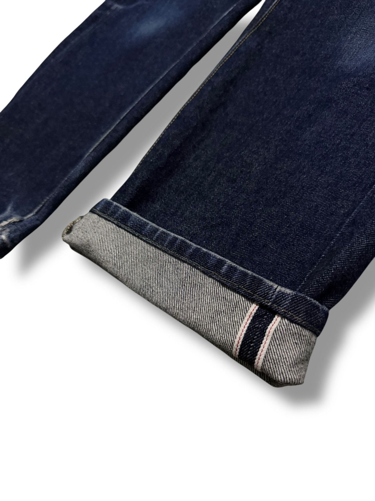 Uniqlo Vintage Uniqlo Jeans Selvedge Denim Japan | Vintage Fade W31 Size US 31 - 8 Thumbnail