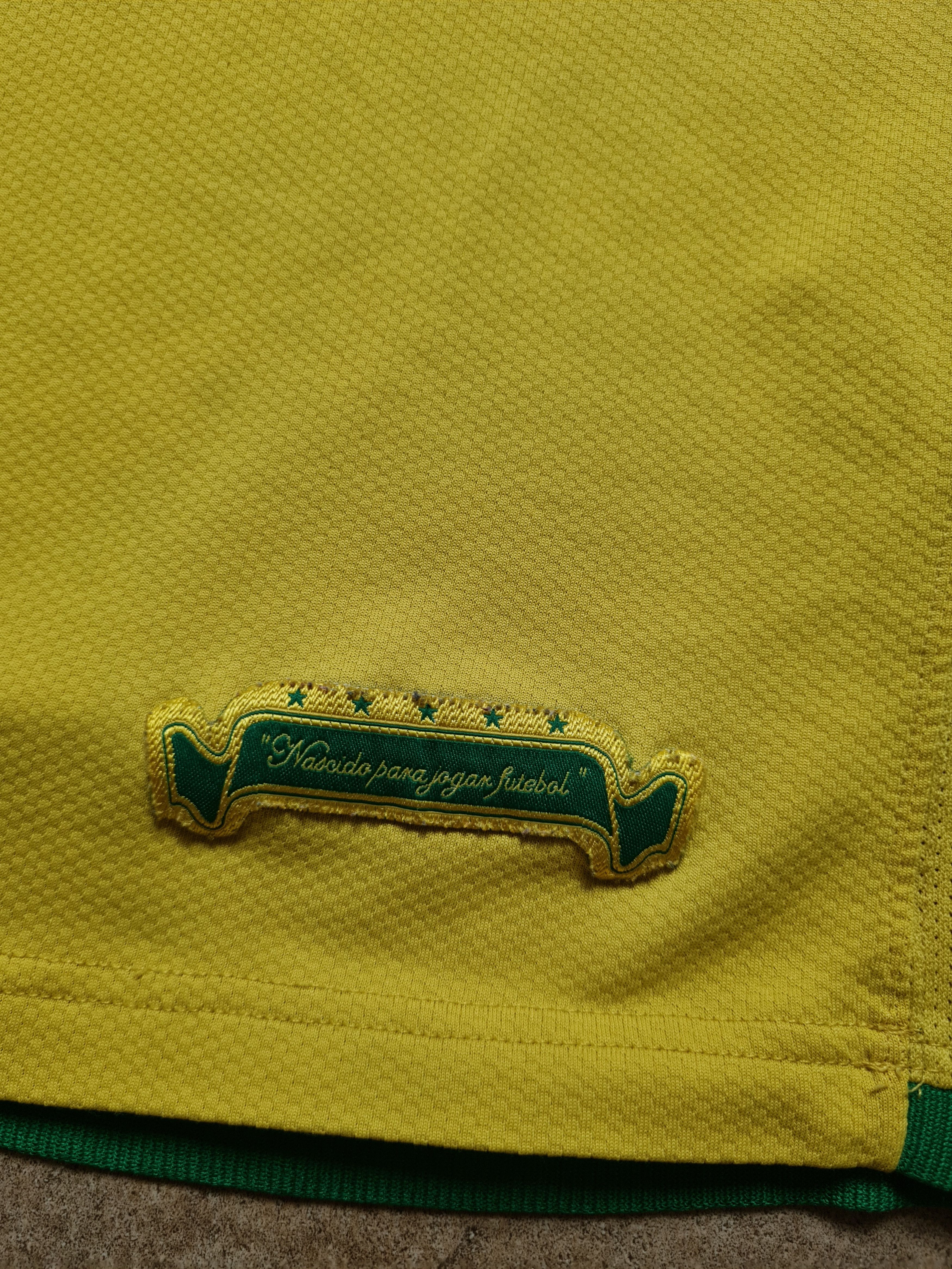 Nike Rare Soccer shirt Nike Brazil 2006-2008 Football Jersey Size US S / EU 44-46 / 1 - 22 Thumbnail
