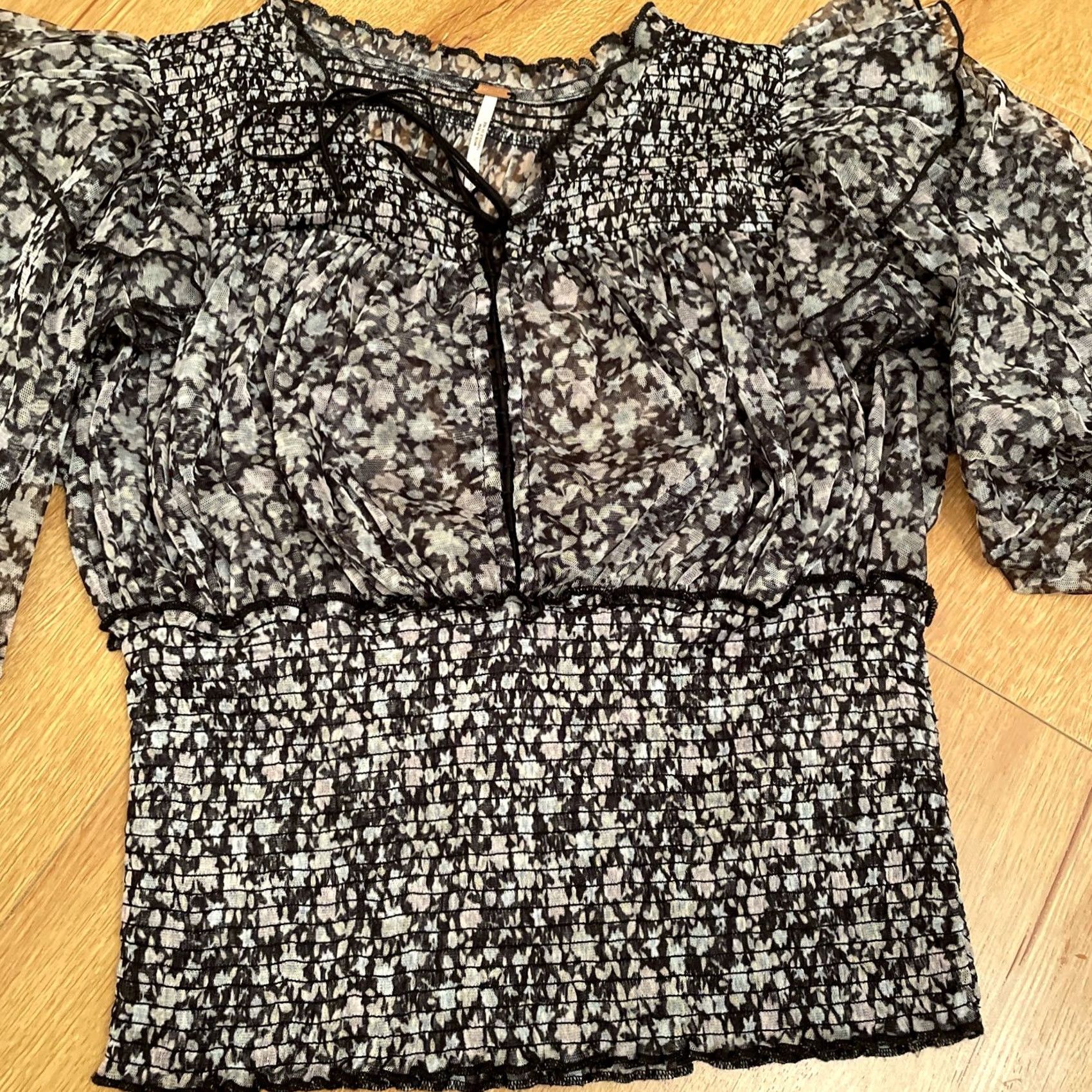 Free People Free People Blouse Shirt Women S Floral Print Sheer Cropped Balloon Sleeve Gray Blue Smocked Beatrice Puffy Small Size S / US 4 / IT 40 - 4 Thumbnail