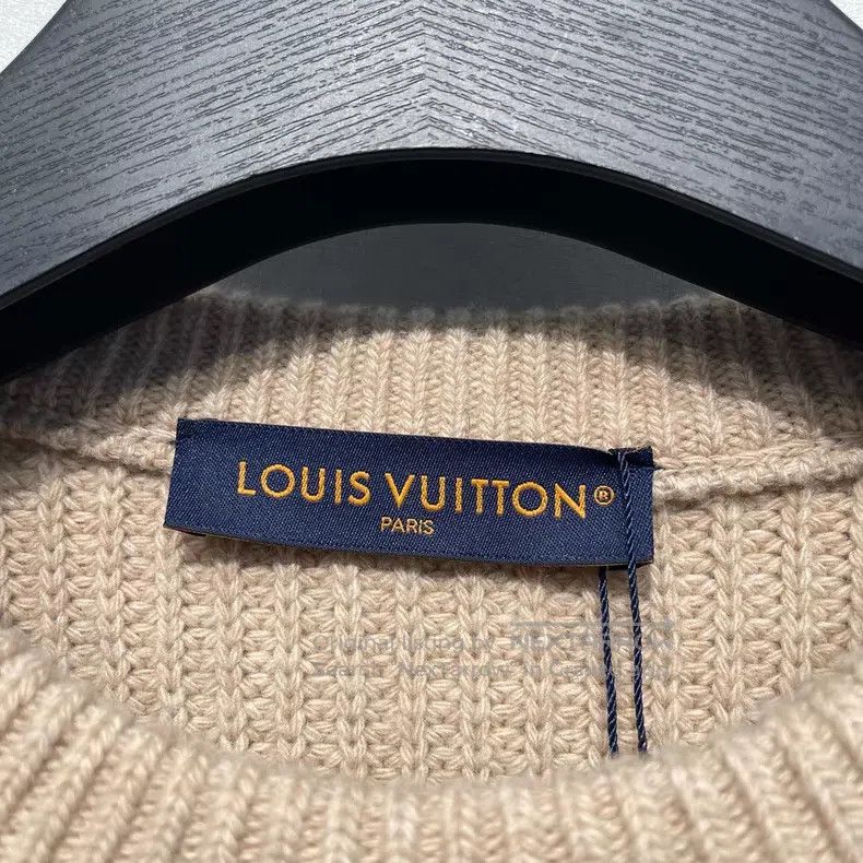 Louis Vuitton Louis Vuitton SS26 ski collection logo jacquard knit sweat Size US M / EU 48-50 / 2 - 5 Thumbnail