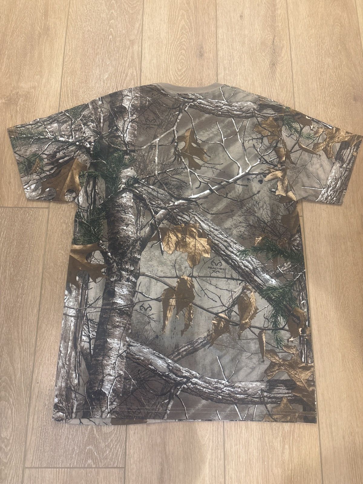 Realtree × Supreme Hanes supreme camo shirt Size US M / EU 48-50 / 2 - 3 Thumbnail