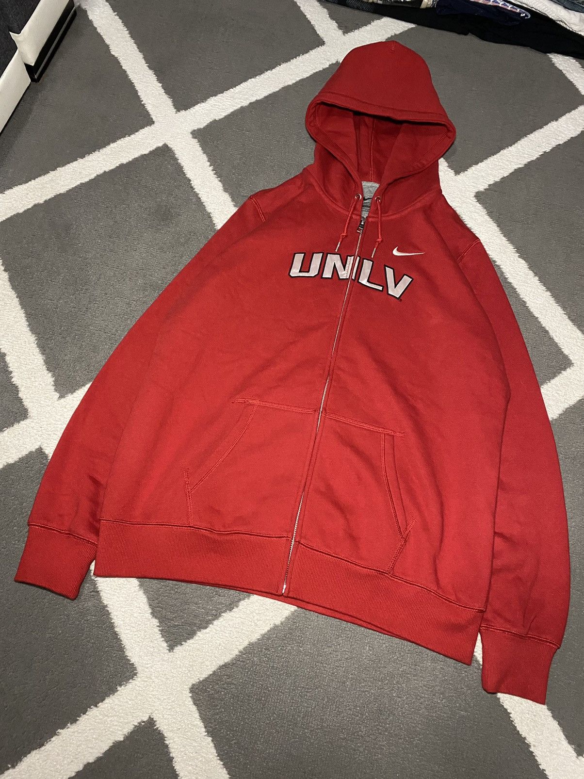 Nike × Vintage Nike UNLV men’s Zip Hoodie Y2K style University of Nevada Size US XL / EU 56 / 4 - 5 Thumbnail