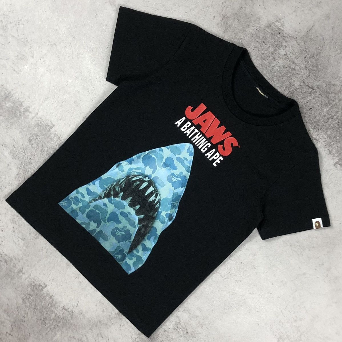 Other BAPE Jaws Camo Shark Tee Size US XS / EU 42 / 0 - 2 Thumbnail