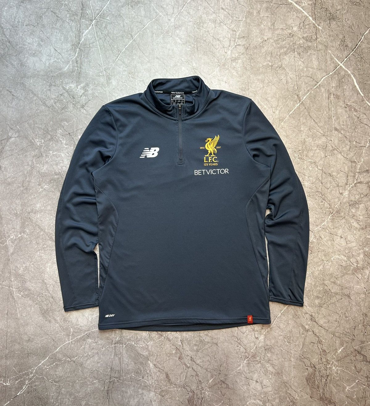 New Balance New balance liverpool long sleeve training Size US M / EU 48-50 / 2 - 2 Thumbnail