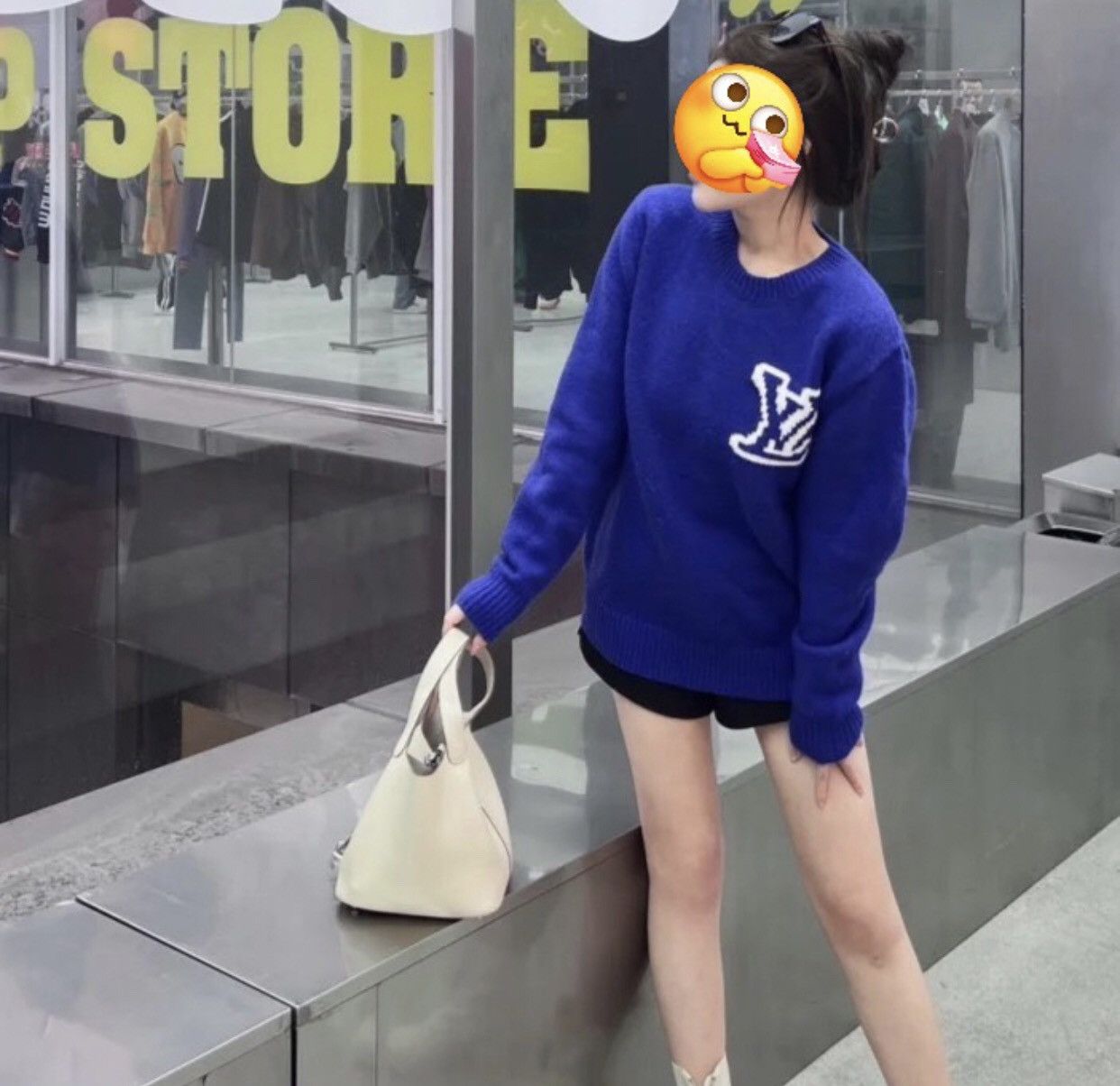 Louis Vuitton Louis Vuitton LV Blue Embroidered Logo Teddy Sweater2412- Size XXL / US 16-18 / IT 52-54 - 3 Thumbnail