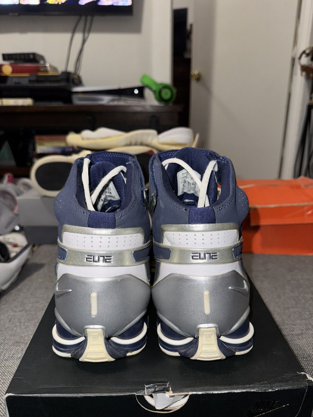 Nike Nike Shox Family Size US 11.5 / EU 44-45 - 3 Thumbnail