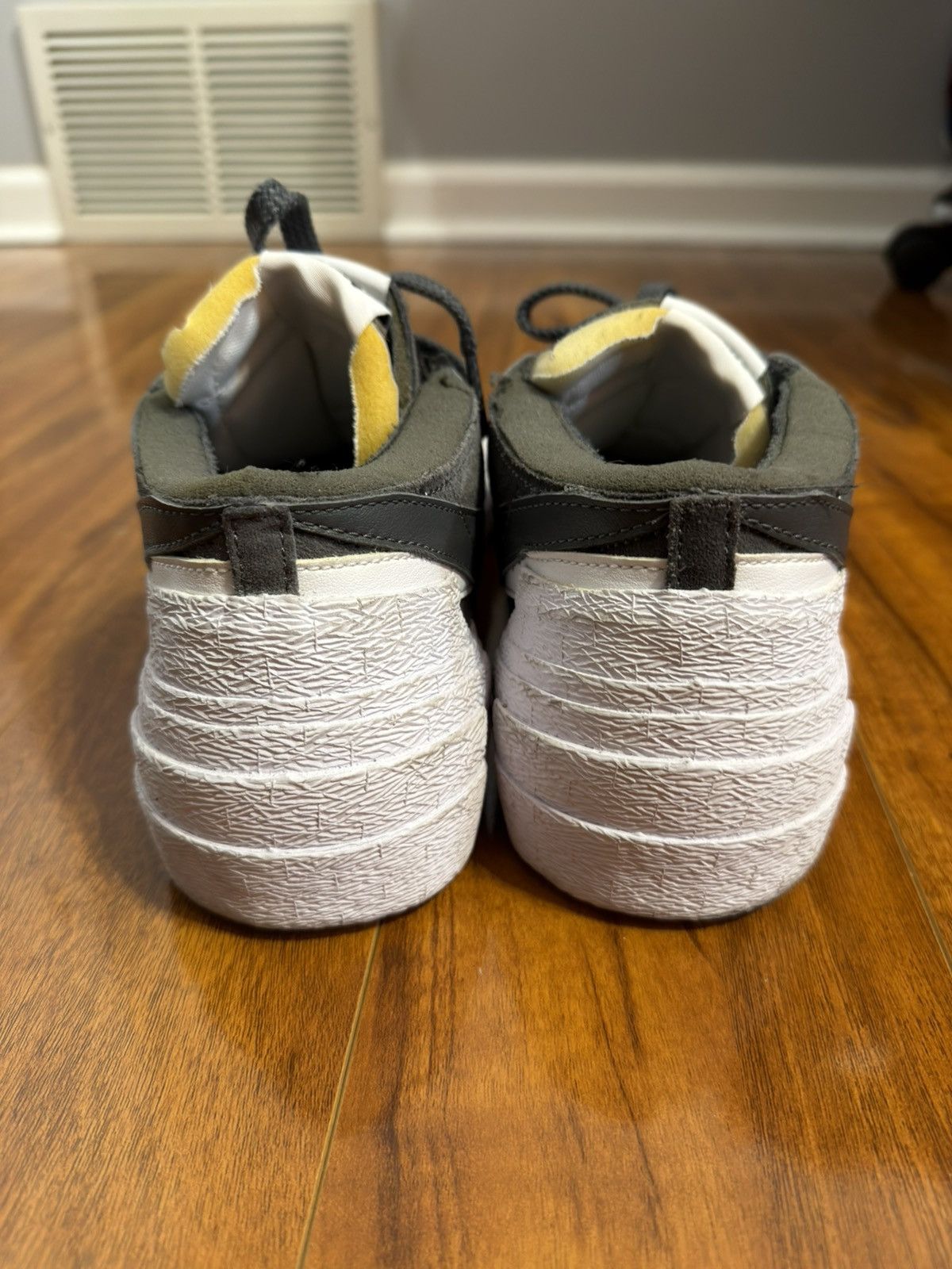 Nike Nike blazer low sacai Size US 11 / EU 44 - 4 Thumbnail
