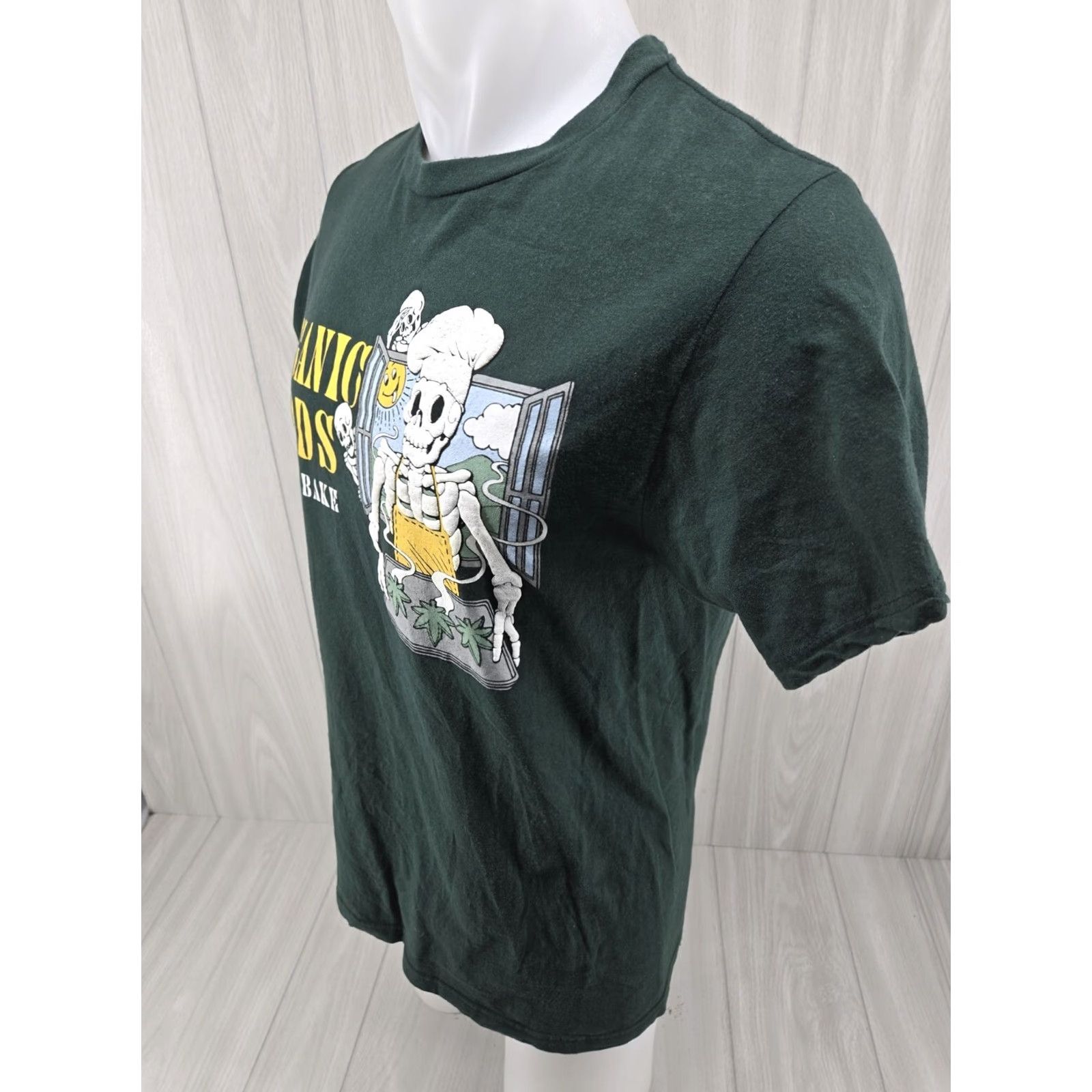 Vintage Eighty Eight Organic Goods Green T-Shirt Mens Size Medium Classic Fit Short Sleeve Round Neck Cotton Graphic Print Vintage No Size US M / EU 48-50 / 2 - 5 Thumbnail