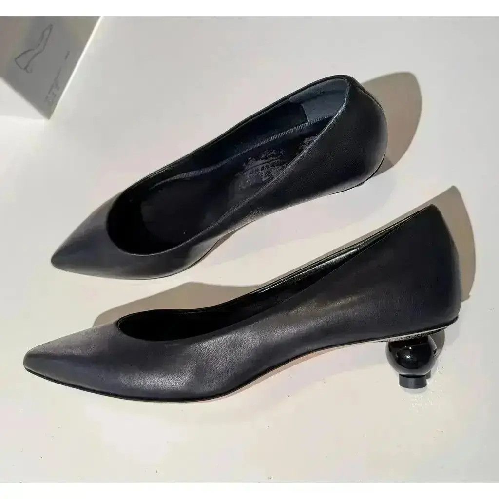 Max Mara Heels, Max Mara Size US 6 / IT 36 - 1 Thumbnail