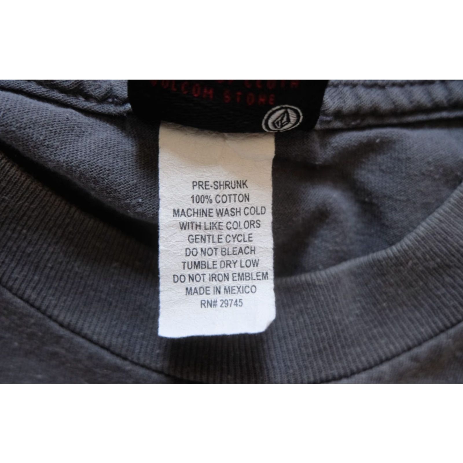 Volcom VINTAGE Volcom Skateboarding 90s Y2K Faded Stone Graphic Gray T-Shirt Mens L Size US L / EU 52-54 / 3 - 7 Thumbnail