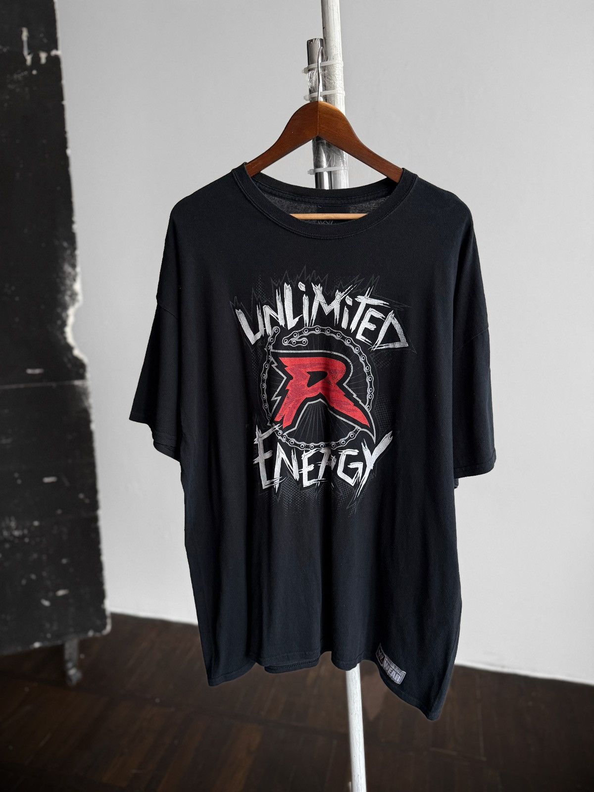 WWE WWE Mens Rob Van Dam RVD Unlimited Energy Graphic T-Shirt Size US XL / EU 56 / 4 - 1 Thumbnail