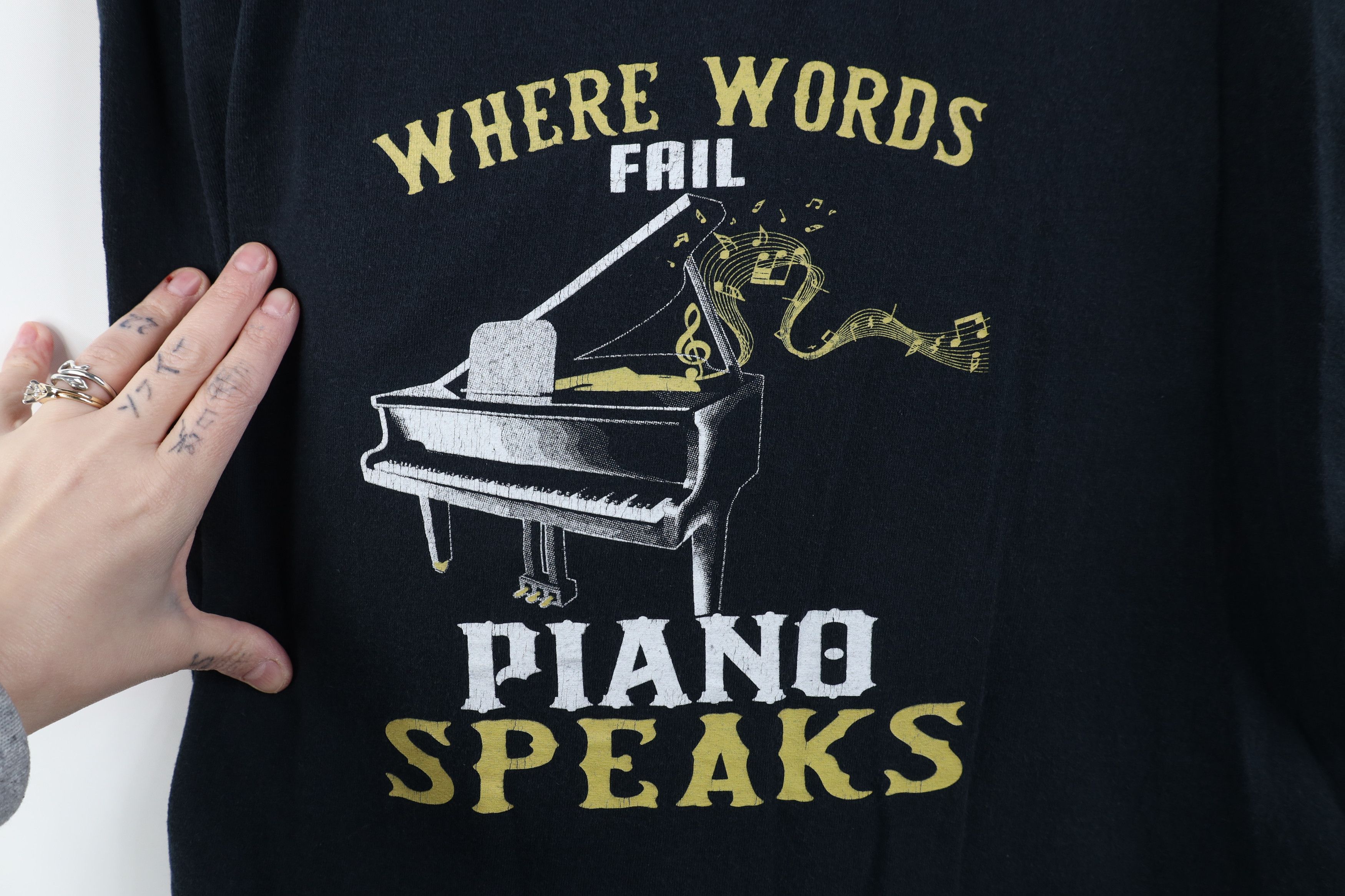 Vintage Vintage Y2K Where Words Fail Piano Long Sleeve T-Shirt Size US L / EU 52-54 / 3 - 4 Thumbnail