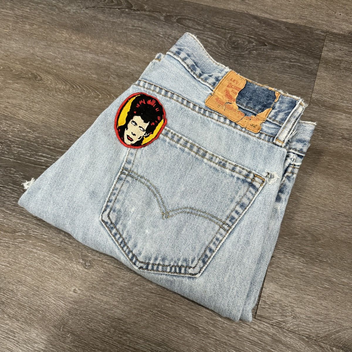 Levi's × Vintage Vintage 90s Levi’s wide leg patched distressed & faded jeans Size US 34 / EU 50 - 5 Thumbnail