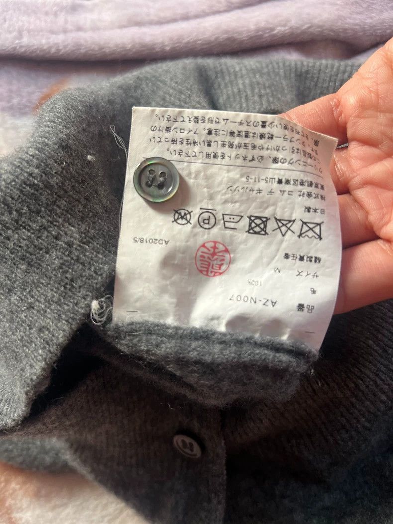 Comme des Garcons Comme Des Garcons Grey red heart wool cardigan Size M / US 6-8 / IT 42-44 - 4 Thumbnail