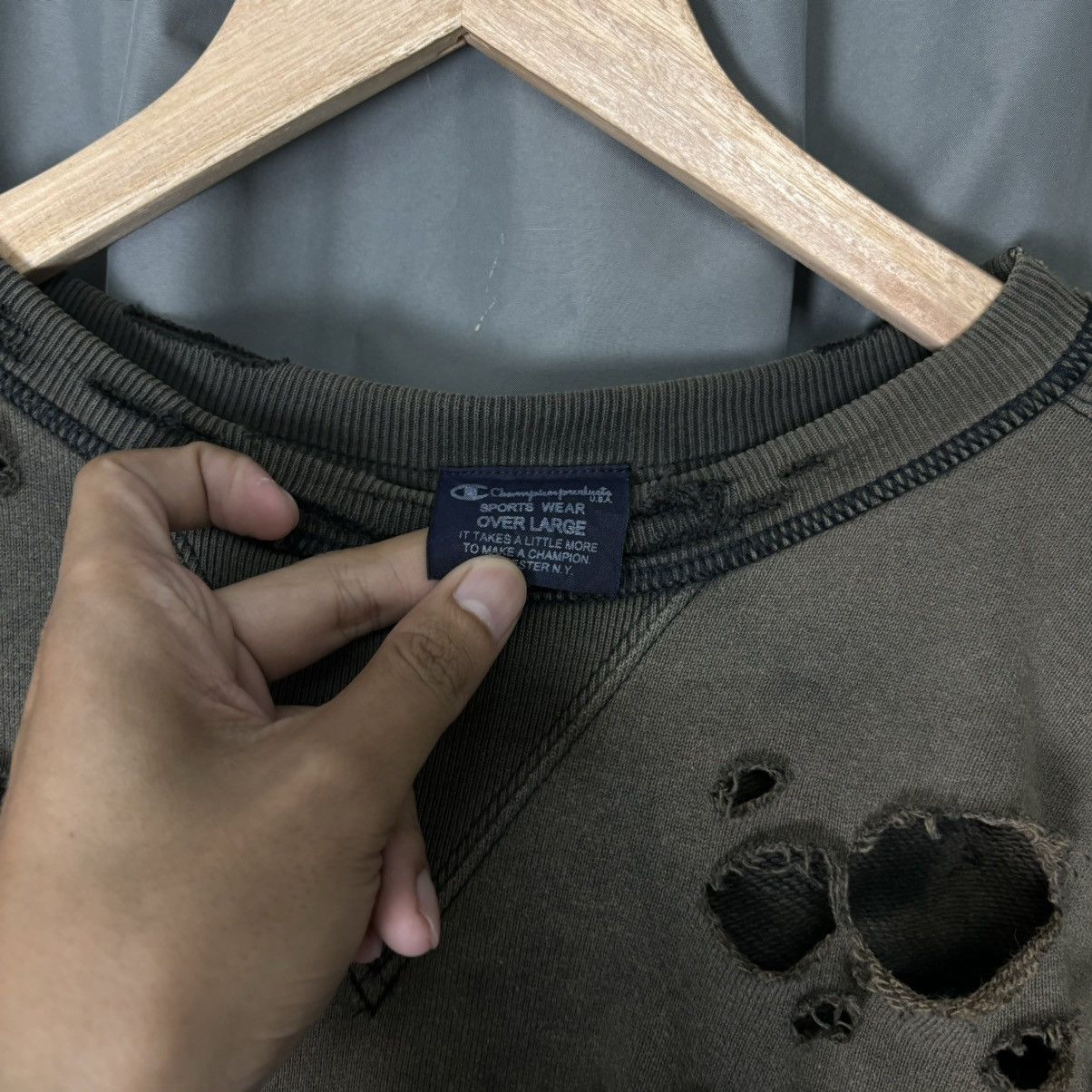 Champion CUSTOM CHAMPION SWEATSHIRT Size US L / EU 52-54 / 3 - 6 Thumbnail