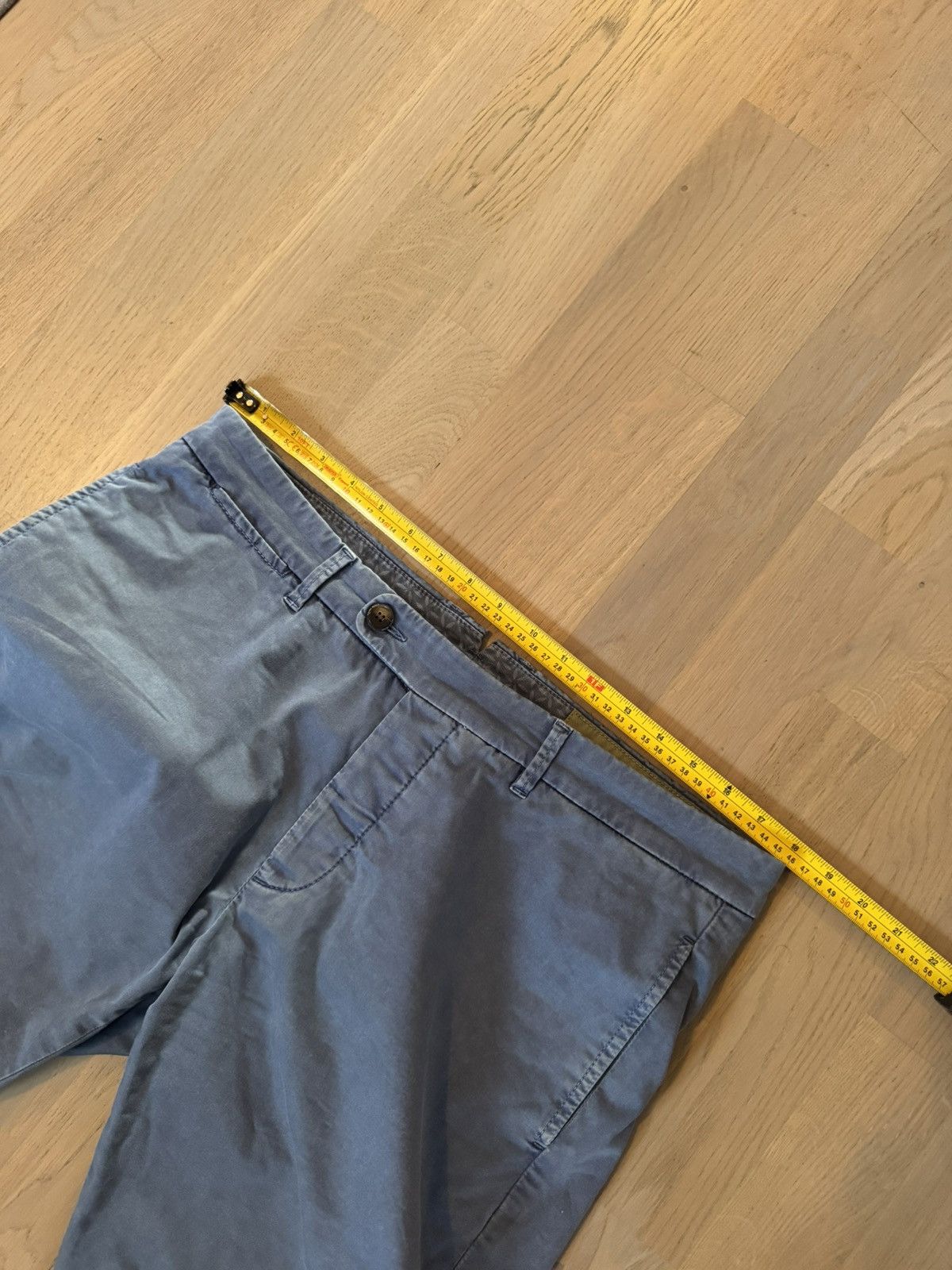 Jacob Cohen JACOB COHEN SHORTS see REAL SIZES IN PHOTOS BY TAPE MEASURE Size US 35 - 4 Thumbnail