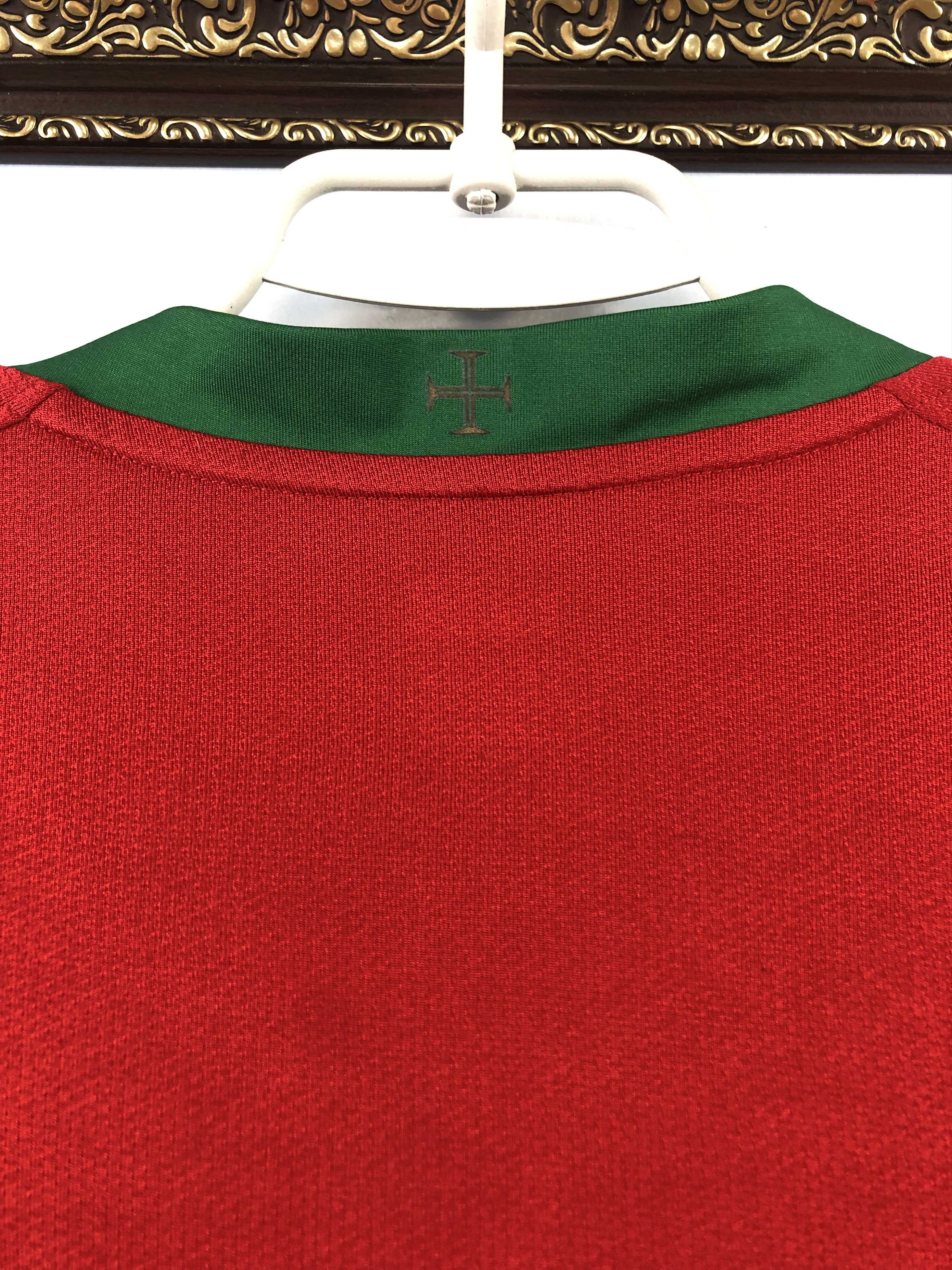 Nike Portugal football shirt 2008 Nike Jersey Ronaldo National Size US XL / EU 56 / 4 - 16 Thumbnail