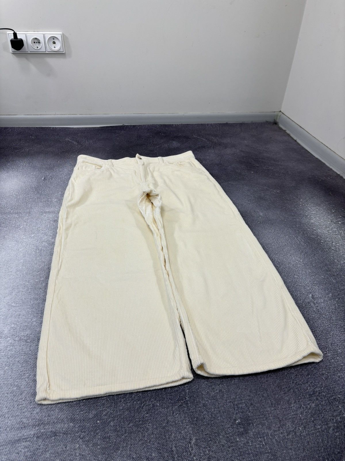 Sezane Sezane Women’s Cream Corduroy Velvet Wide Leg Pants Trousers Size 32" / US 10 / IT 46 - 3 Thumbnail