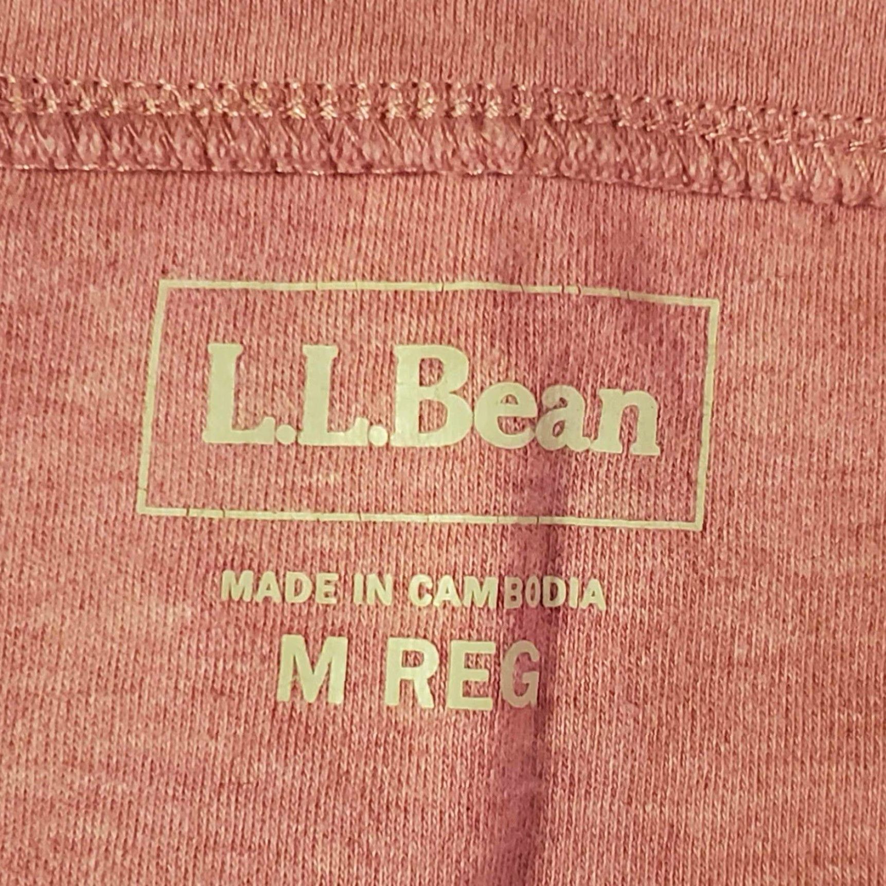 Vintage L.L. Bean Womens Shirt Medium Reg Pink Button Shoulder Long Sleeve Round Neck M Vintage No Size S / US 4 / IT 40 - 2 Thumbnail