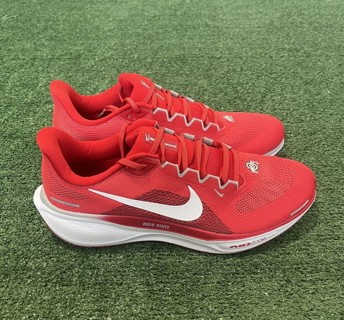 Nike Pegasus 41 Ohio State Buckeyes Running Shoes Men in Red (Size 11)
