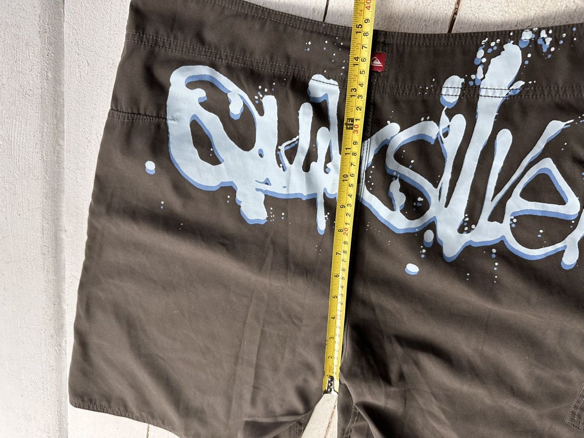 Quiksilver 🚨Vintage Quiksilver Shorts Big Logo Y2K Style 90s Surfing Size US 33 - 13 Thumbnail