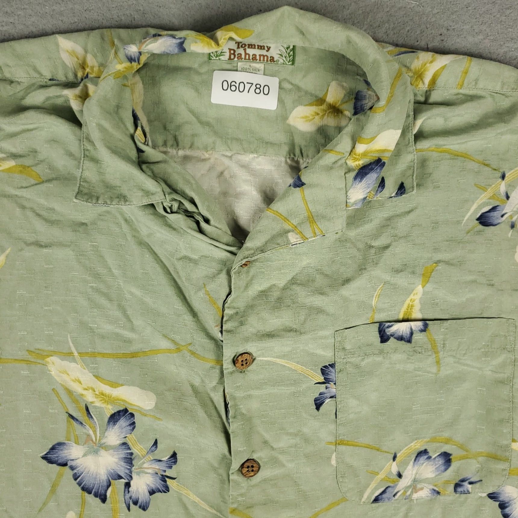 Tommy Bahama Tommy Bahama Shirt Mens Large Green Floral Silk Camp Collar Hawaiian Button Up Size US L / EU 52-54 / 3 - 2 Thumbnail