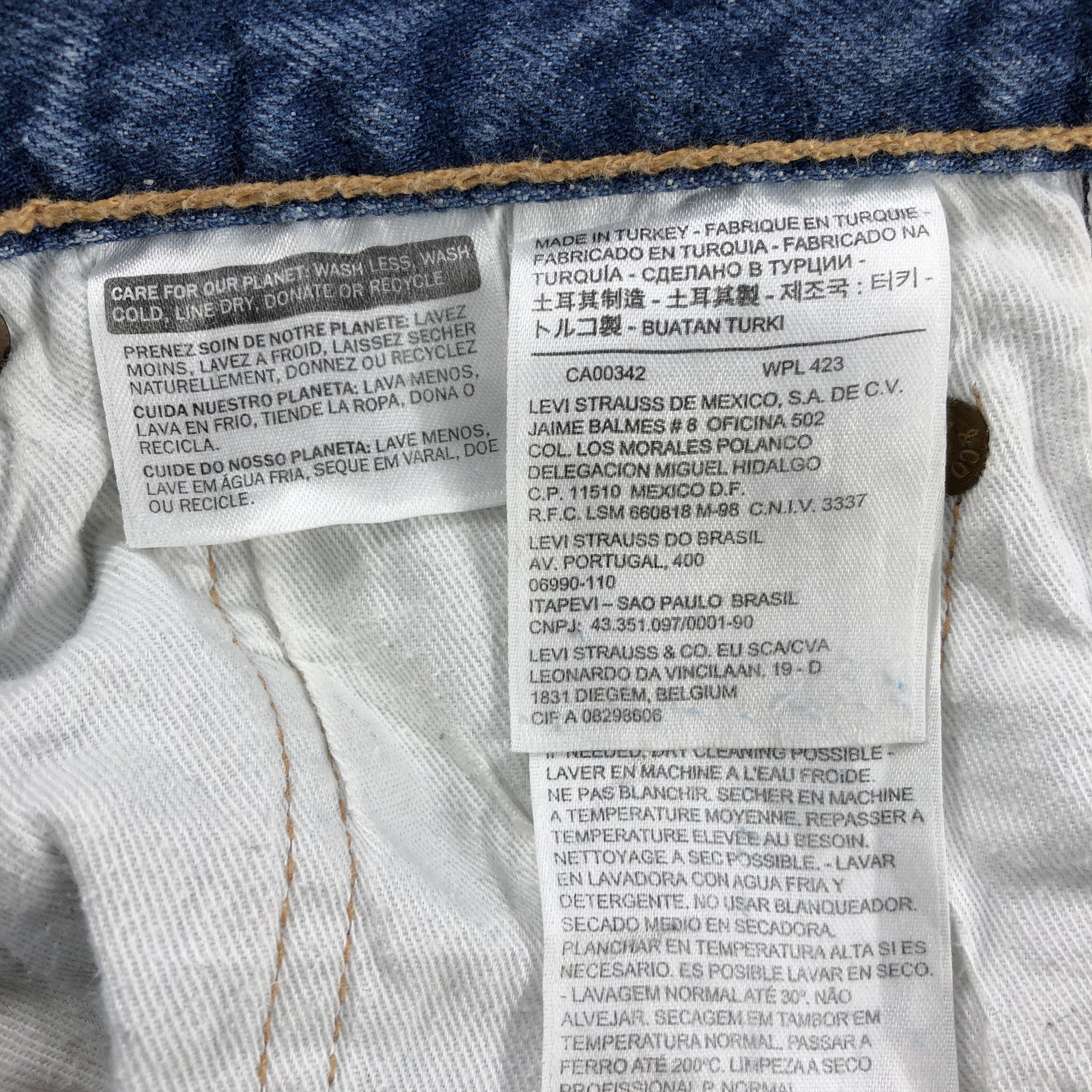 Levi's Vintage Blue Wash Distress Levis 501 Jeans-JM2550 Size US 32 / EU 48 - 13 Thumbnail