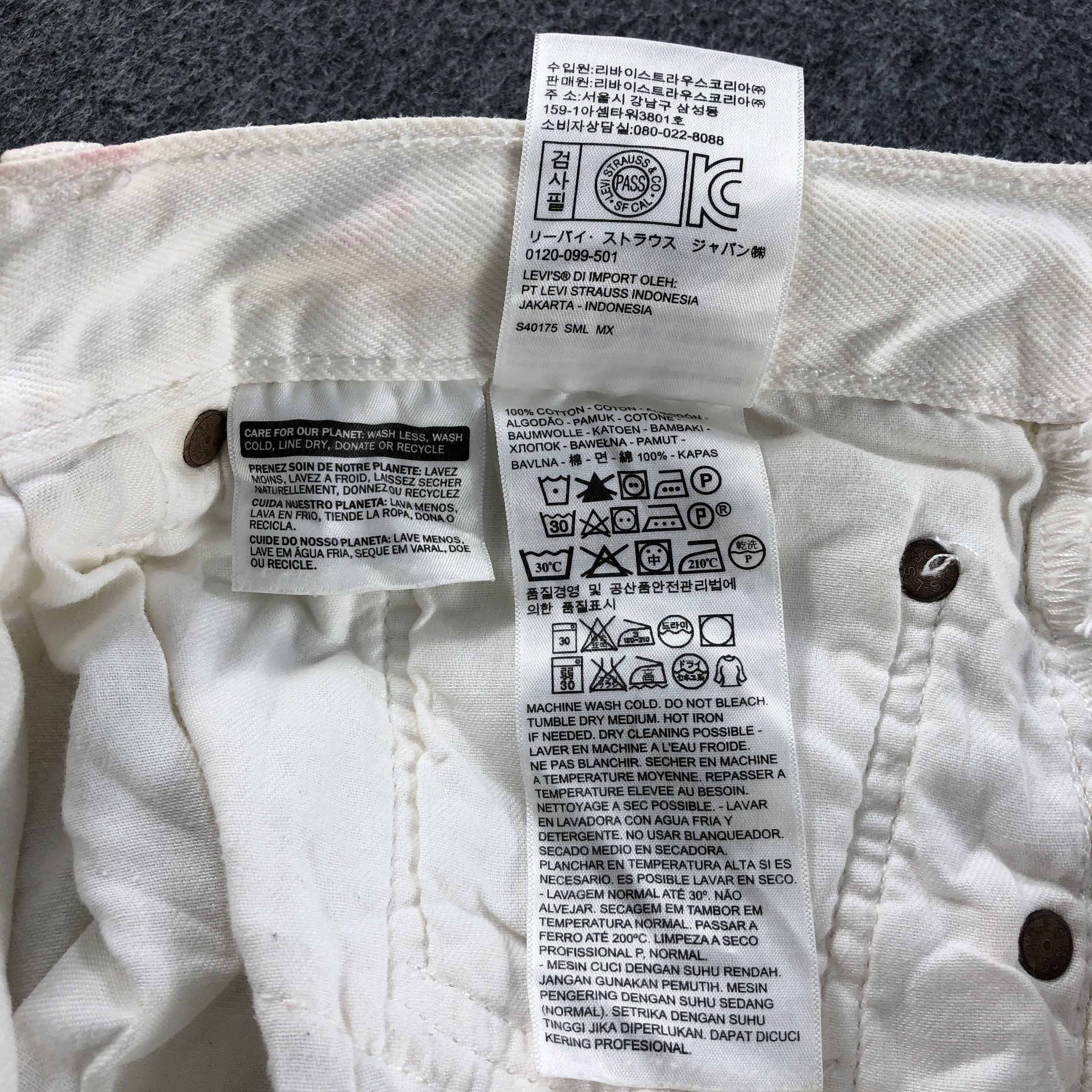 Levi's Vintage Levis 501 Jeans- J1375 Size US 41 - 10 Thumbnail
