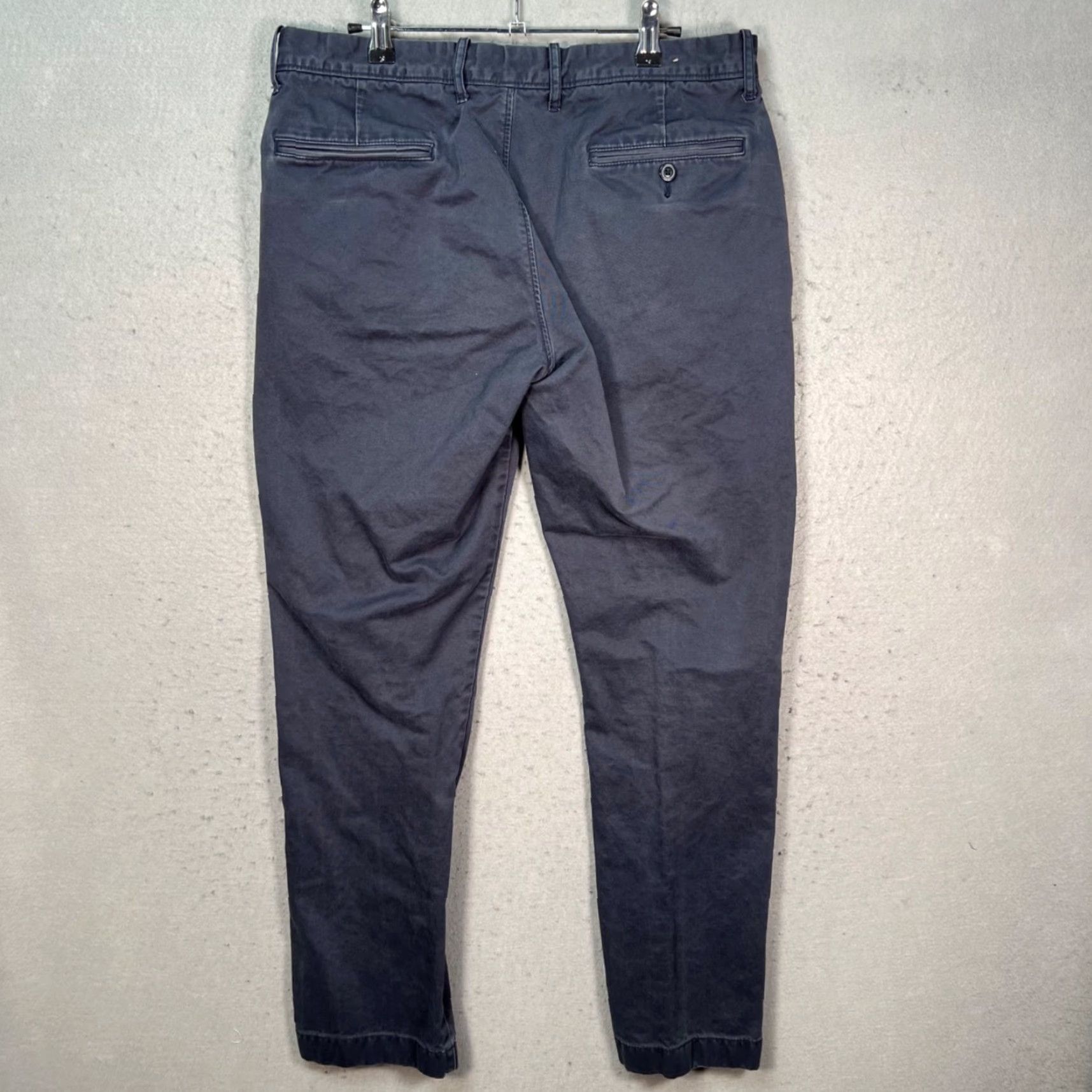 J.Crew J.CREW Mens Size 32 x 30 Broken-In 770 Straight Navy Chino Pants Cotton Shirt Pants Chino Navy Mens 32 Size US 32 / EU 48 - 2 Thumbnail
