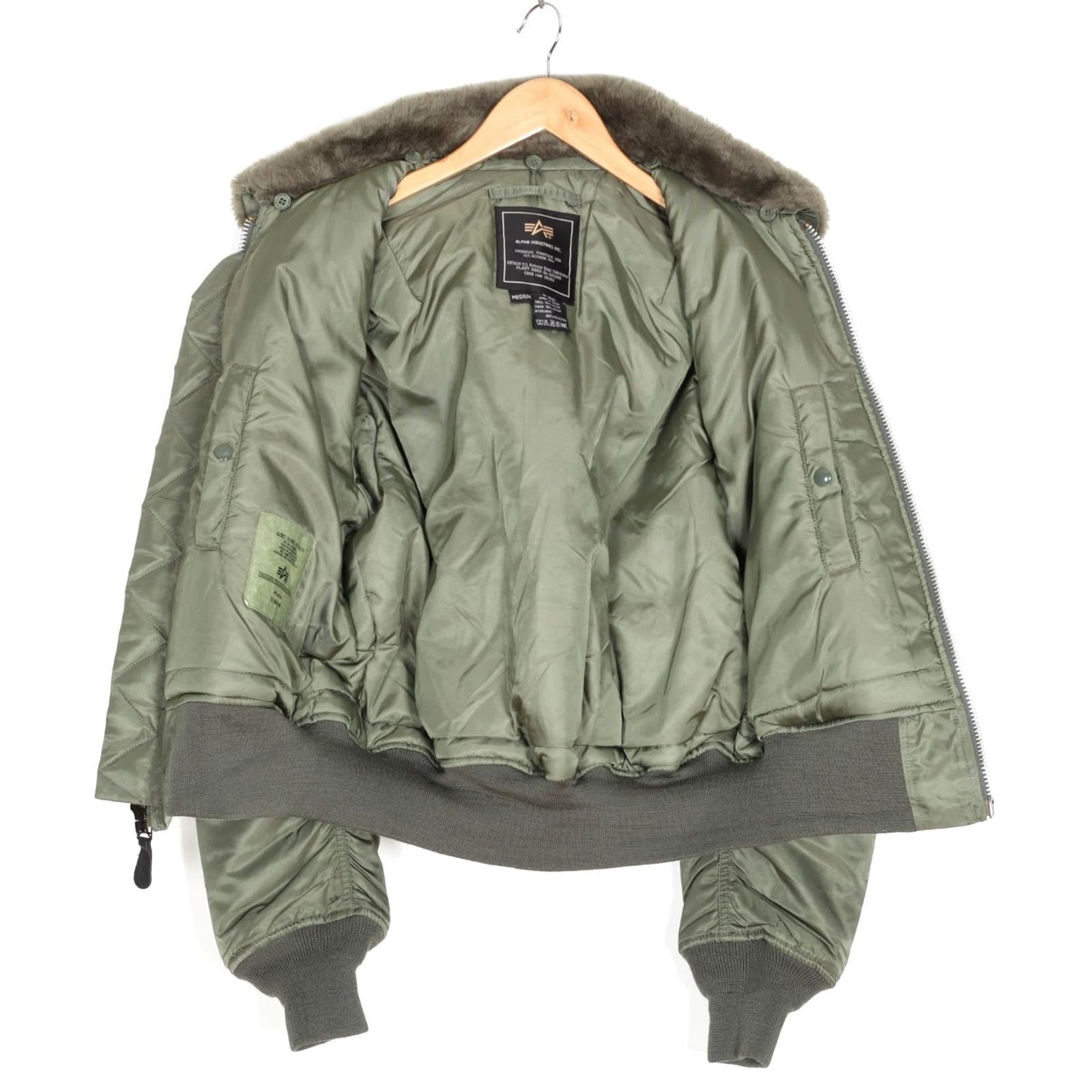 Alpha Industries VINTAGE ALPHA INDUSTRIES B-15 Bomber Jacket Men M Green MJ6243 Size US M / EU 48-50 / 2 - 4 Thumbnail