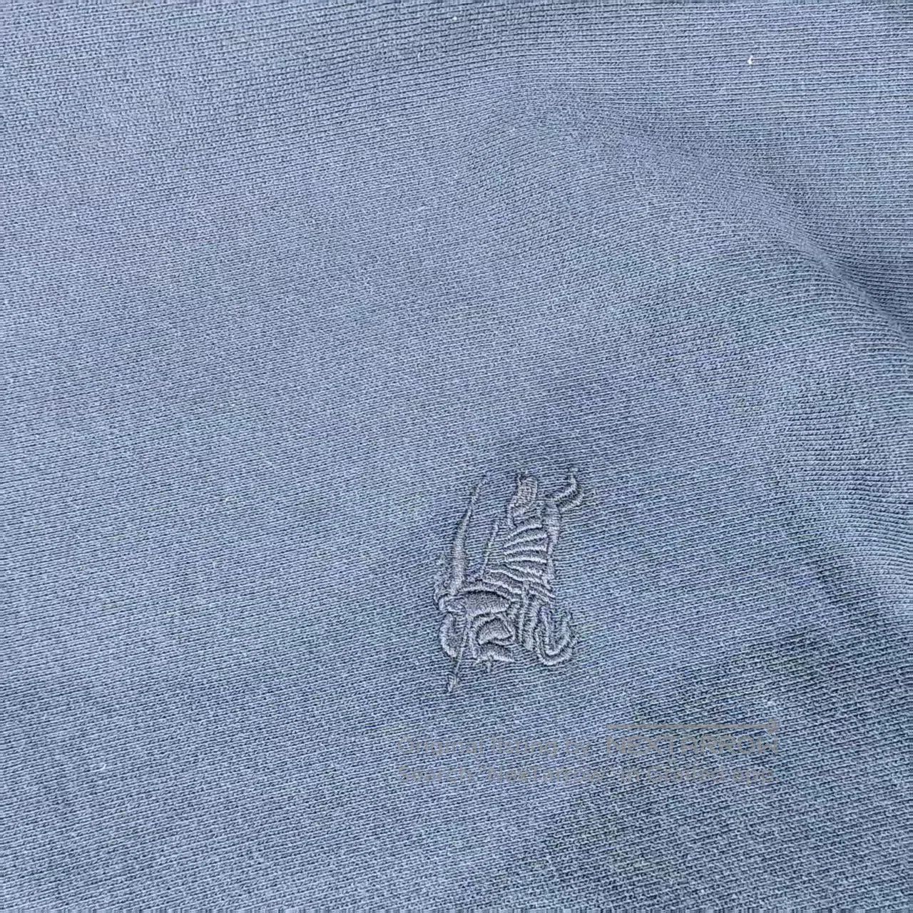 Burberry burberry blue sweatshirt with subtle logo design. Size US M / EU 48-50 / 2 - 6 Thumbnail