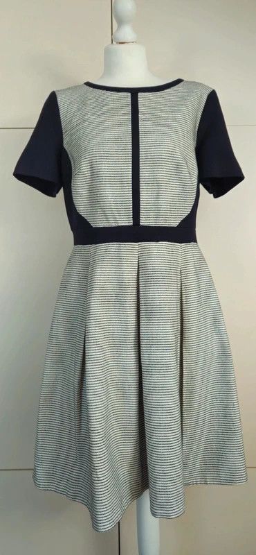 Karen Millen Karen Millen dress. Retro 60's vibe Size XL / US 12-14 / IT 48-50 - 2 Thumbnail