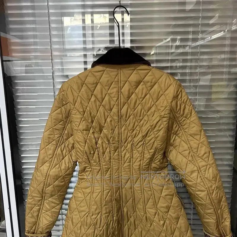 Burberry Burberry Yellow Quilted Short Jacket for Women. Size S / US 4 / IT 40 - 2 Thumbnail