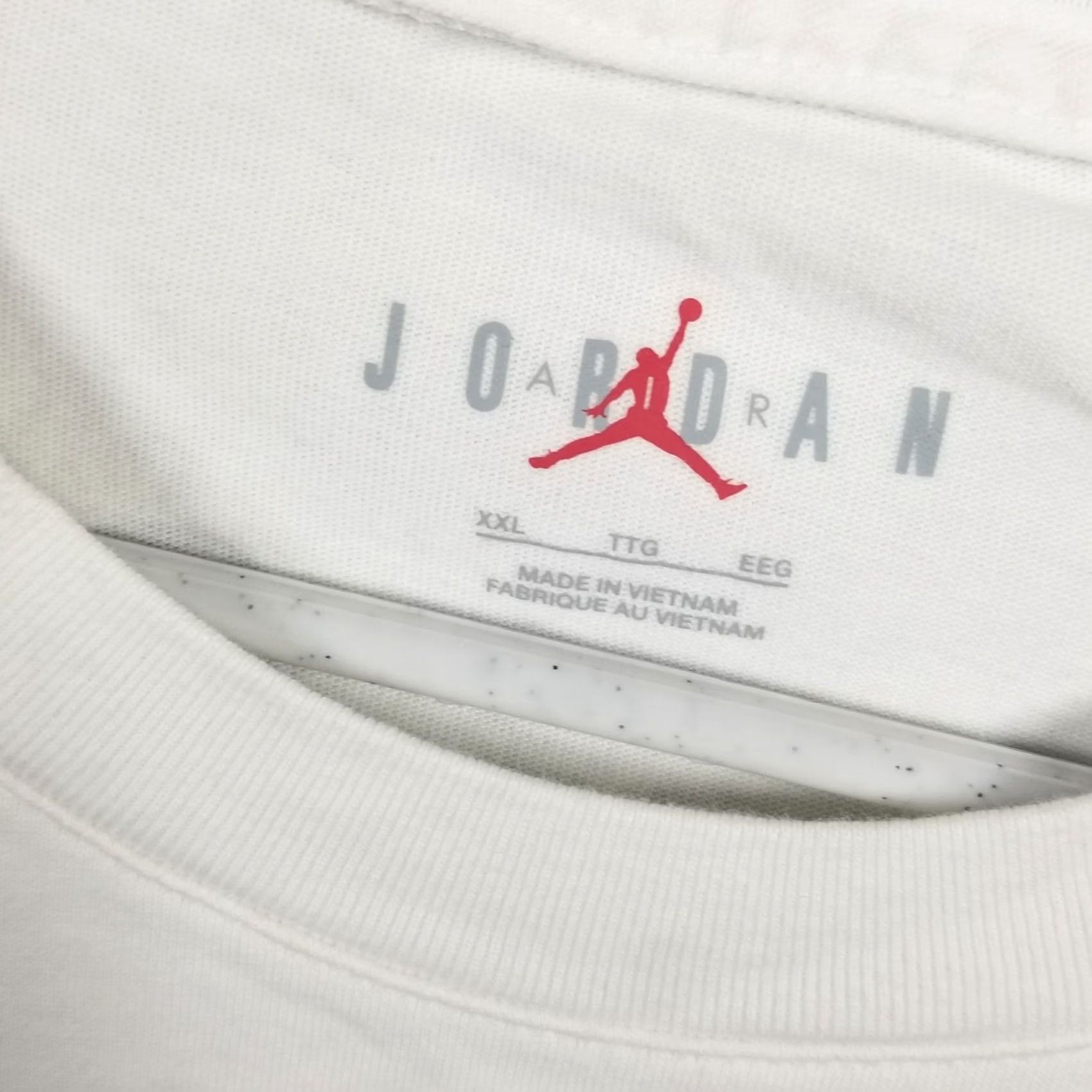 Nike Nike Air Jordan PSG White Tee Shirt Men 2XL White Logo Paris Nike Air Jordan PSG Shirt Men 2XL Size US XXL / EU 58 / 5 - 3 Thumbnail